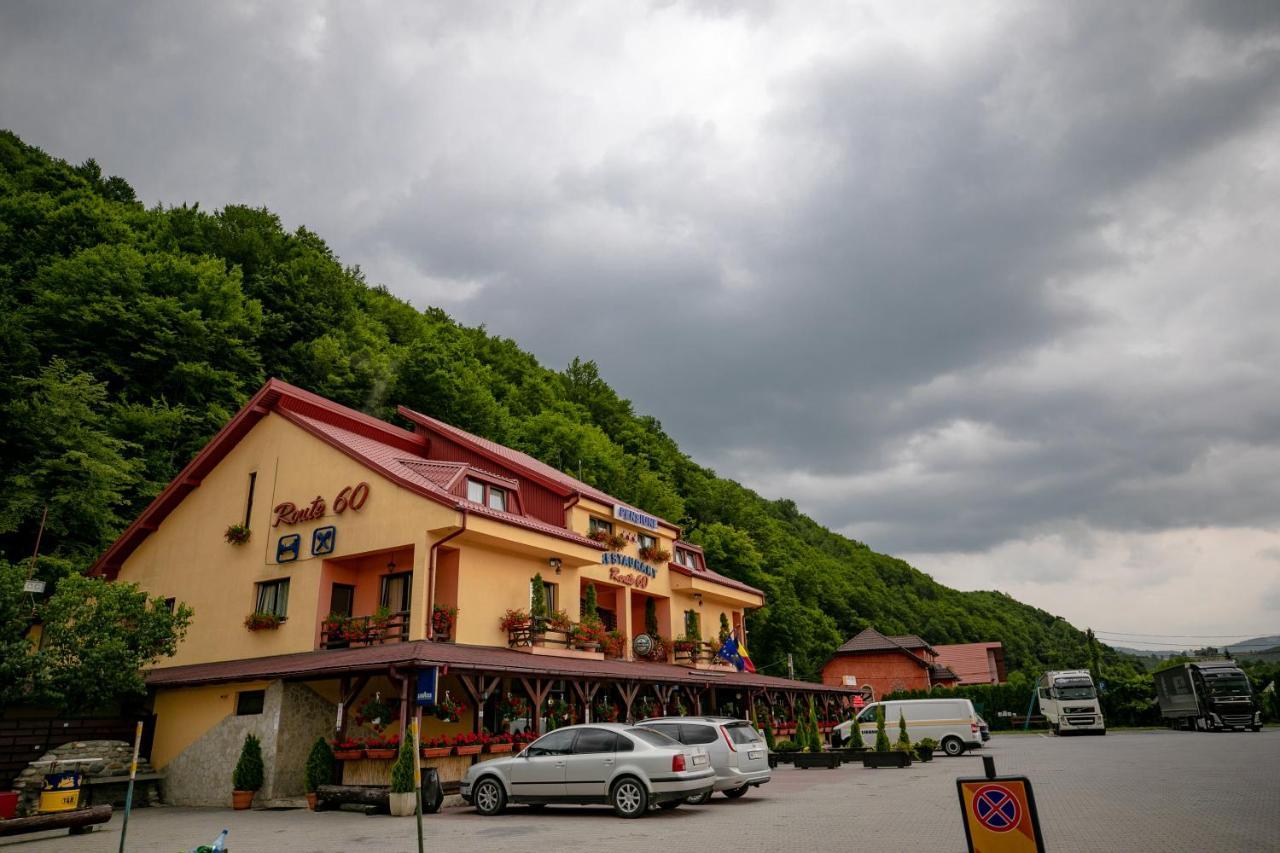 Pensiune Restaurant Route60 Ciucea 외부 사진