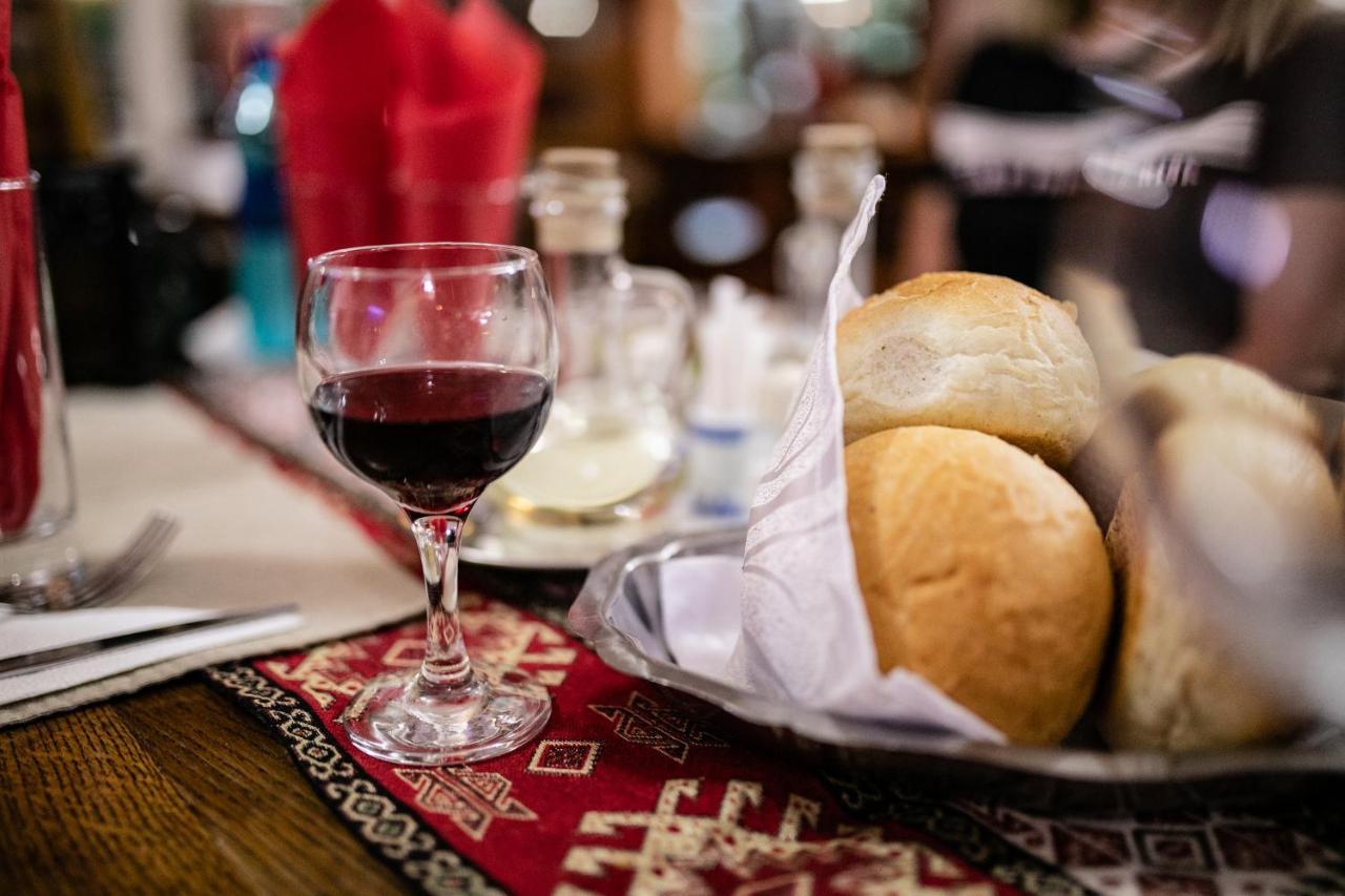 Pensiune Restaurant Route60 Ciucea 외부 사진