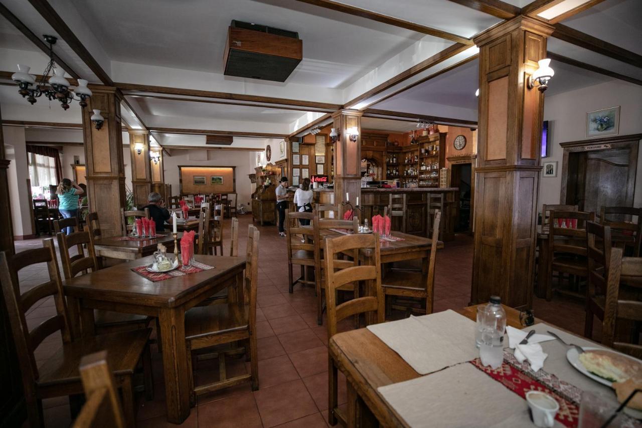 Pensiune Restaurant Route60 Ciucea 외부 사진