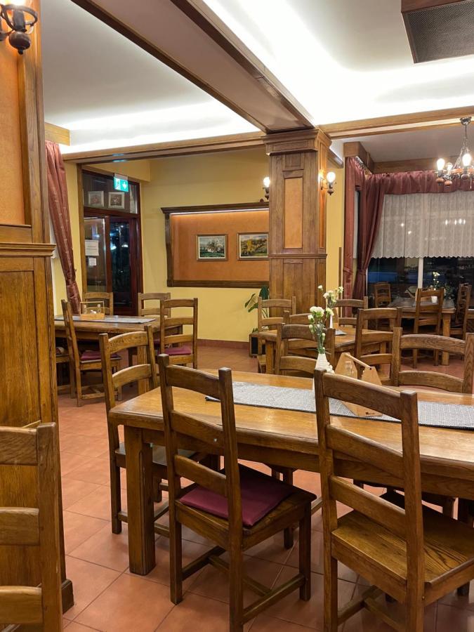 Pensiune Restaurant Route60 Ciucea 외부 사진