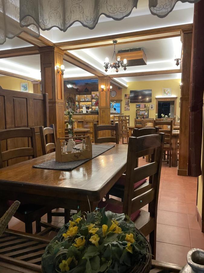 Pensiune Restaurant Route60 Ciucea 외부 사진